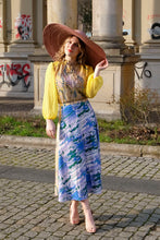 Laden Sie das Bild in den Galerie-Viewer, Glockenrock blau mit gelbem Einsatz CLARA KAESDORF