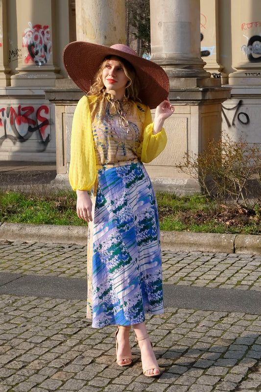 Sommerlook blau gelb CLARA KAESDORF