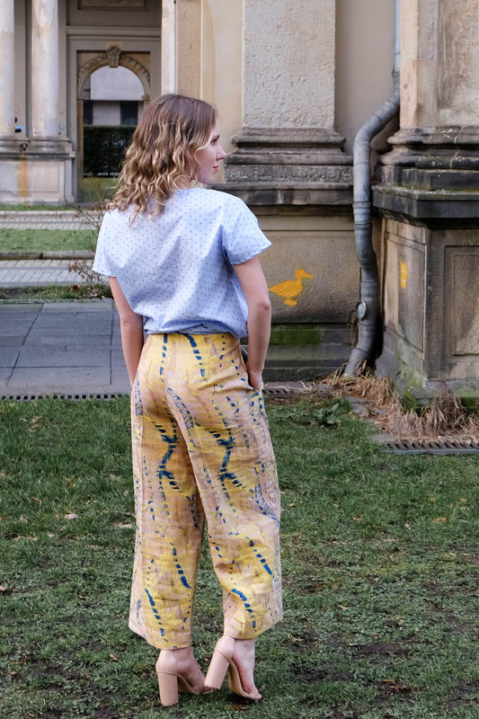 Rückseite Culottes gelb beige CLARA KAESDORF