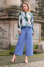 Laden Sie das Bild in den Galerie-Viewer, Hellblaue Culottes CLARA KAESDORF