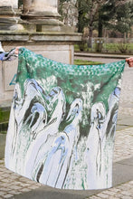 Laden Sie das Bild in den Galerie-Viewer, Tuch Vogel Grün Clara Kaesdorf
