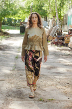 Laden Sie das Bild in den Galerie-Viewer, Culottes Beige wilde Malerei