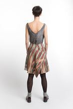 Laden Sie das Bild in den Galerie-Viewer, Skirt Modifiable Leaves / Ice