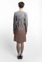 Laden Sie das Bild in den Galerie-Viewer, Dress Brown Gradient