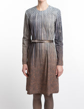 Laden Sie das Bild in den Galerie-Viewer, Dress Brown Gradient