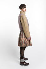 Laden Sie das Bild in den Galerie-Viewer, Pleated skirt with leave print