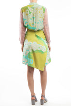 Laden Sie das Bild in den Galerie-Viewer, Skirt Modifiable  Yellow