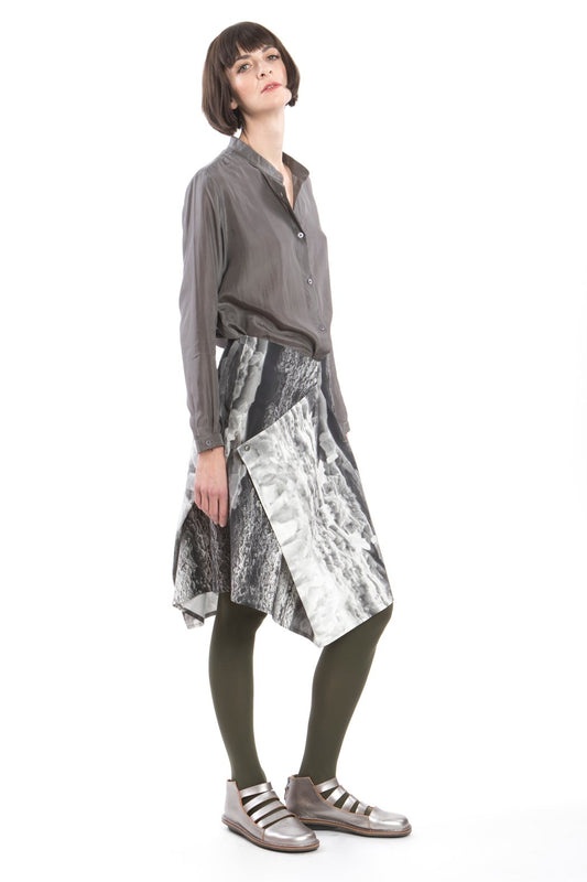Skirt Modifiable Ice-Crystal