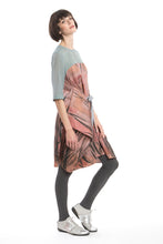 Laden Sie das Bild in den Galerie-Viewer, Changeable Dress Feather