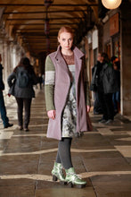 Laden Sie das Bild in den Galerie-Viewer, Coat Pink Green