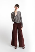 Laden Sie das Bild in den Galerie-Viewer, Marlene Pants Red Velvet