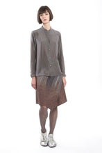 Laden Sie das Bild in den Galerie-Viewer, Blouse Grey Silk