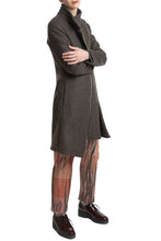 Laden Sie das Bild in den Galerie-Viewer, Coat in Grey Melange