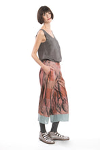 Laden Sie das Bild in den Galerie-Viewer, Culotte Feather Print