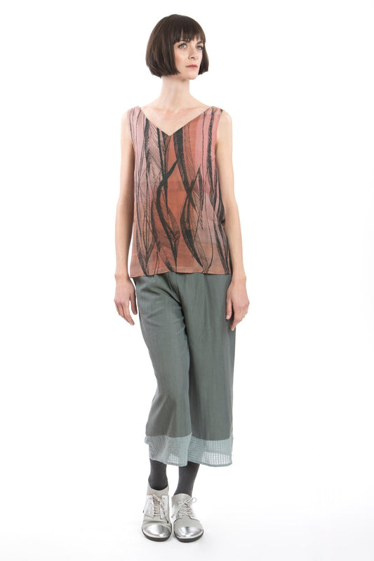 Top V-neck Top Feather Print Size XS