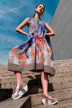 Laden Sie das Bild in den Galerie-Viewer, Adjustable Summer Dress Grey