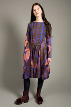 Laden Sie das Bild in den Galerie-Viewer, Versatile Orange Flower Dress