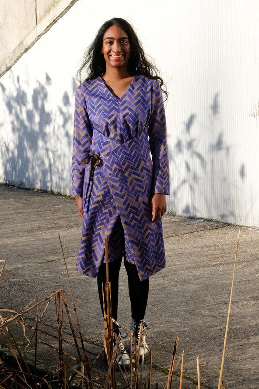 Lila Fischgrad Kleid aus Biobaumwolle CLARA KAESDORF
