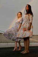 Laden Sie das Bild in den Galerie-Viewer, Summer dress wide skirt CLARA KAESDORF