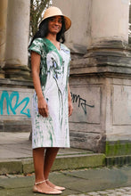 Laden Sie das Bild in den Galerie-Viewer, Sommerkleid mit überschnittenem Arm CLARA KAESDORF
