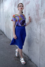 Laden Sie das Bild in den Galerie-Viewer, Skirt Modifiable  Linen Royal Blue