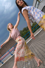 Laden Sie das Bild in den Galerie-Viewer, Glockenrock leinen gelb rot orange Clara Kaesdorf