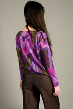 Laden Sie das Bild in den Galerie-Viewer, Loose cut Top with Flowers