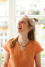 Laden Sie das Bild in den Galerie-Viewer, Orange Linen Shirt
