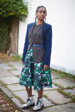 Laden Sie das Bild in den Galerie-Viewer, eleganter Midirock floral neongrün