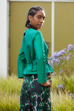 Laden Sie das Bild in den Galerie-Viewer, Culottes Green with Pink Flowers