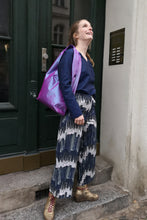 Laden Sie das Bild in den Galerie-Viewer, Culottes with Brushstripes in Petrol
