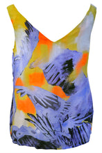 Laden Sie das Bild in den Galerie-Viewer, V-neck Top Blue Birds