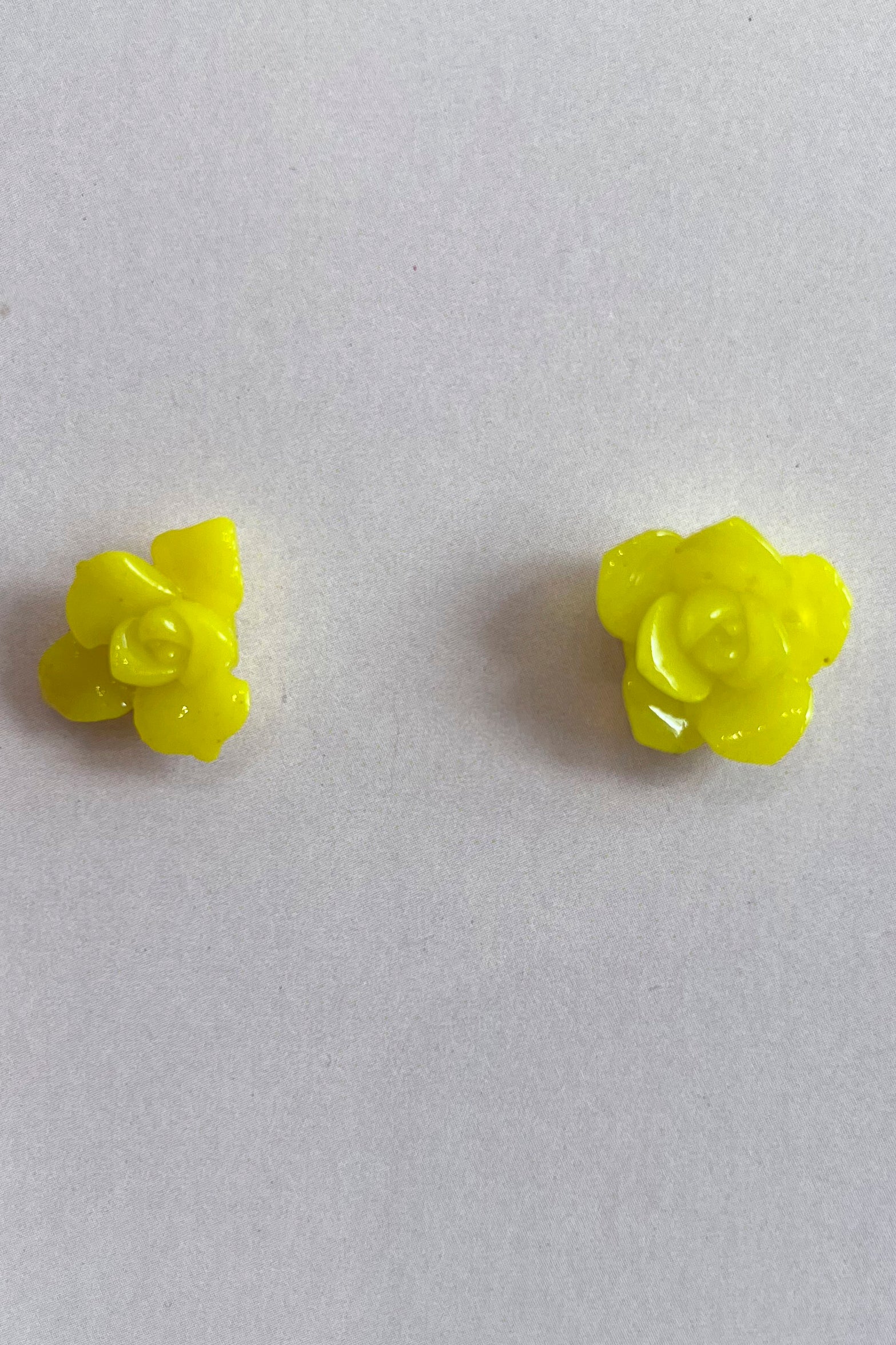 Rosen Glasohrringe und Ringe - BEIRA