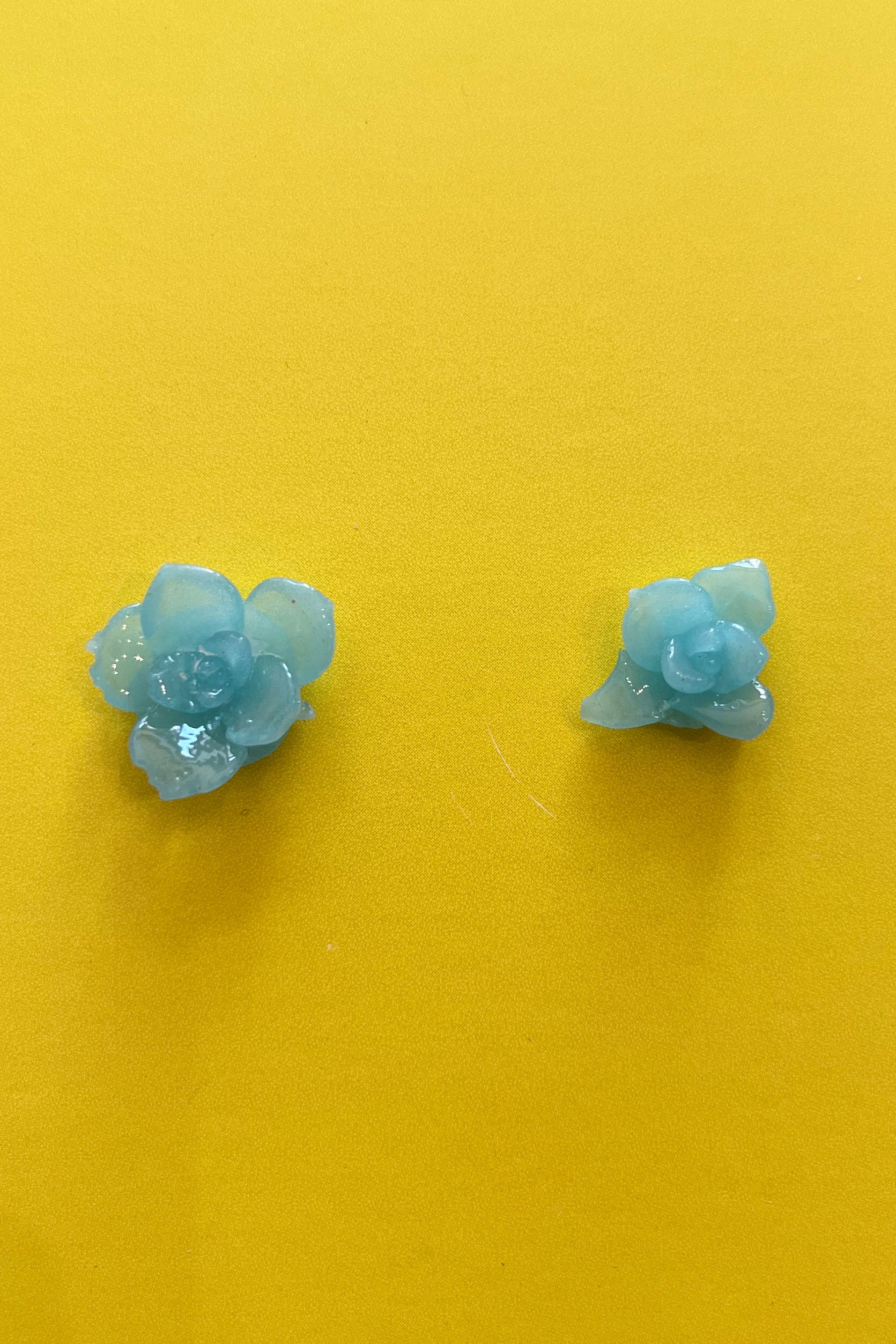 Rosen Glasohrringe und Ringe - BEIRA