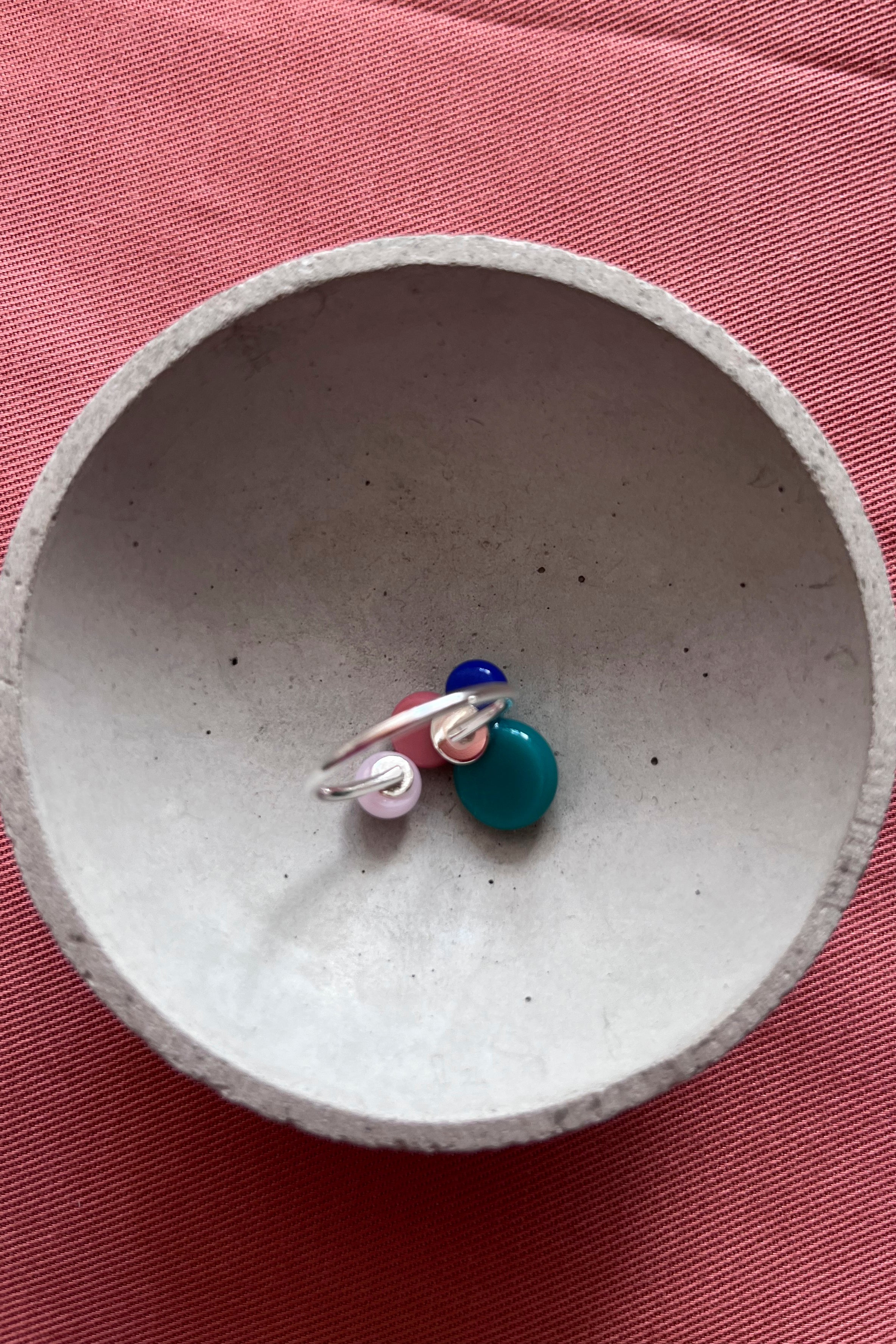 Ohrringe und Ring bunte Tropfen mit grün und blau - BEIRA