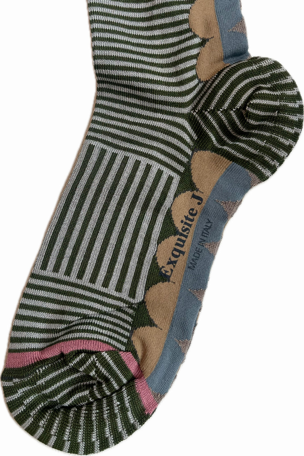 Ringelsocken und Kreise in Kontrastfarben - Exquisite J