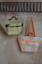 Laden Sie das Bild in den Galerie-Viewer, Market Bag Light Colours by Fyksin