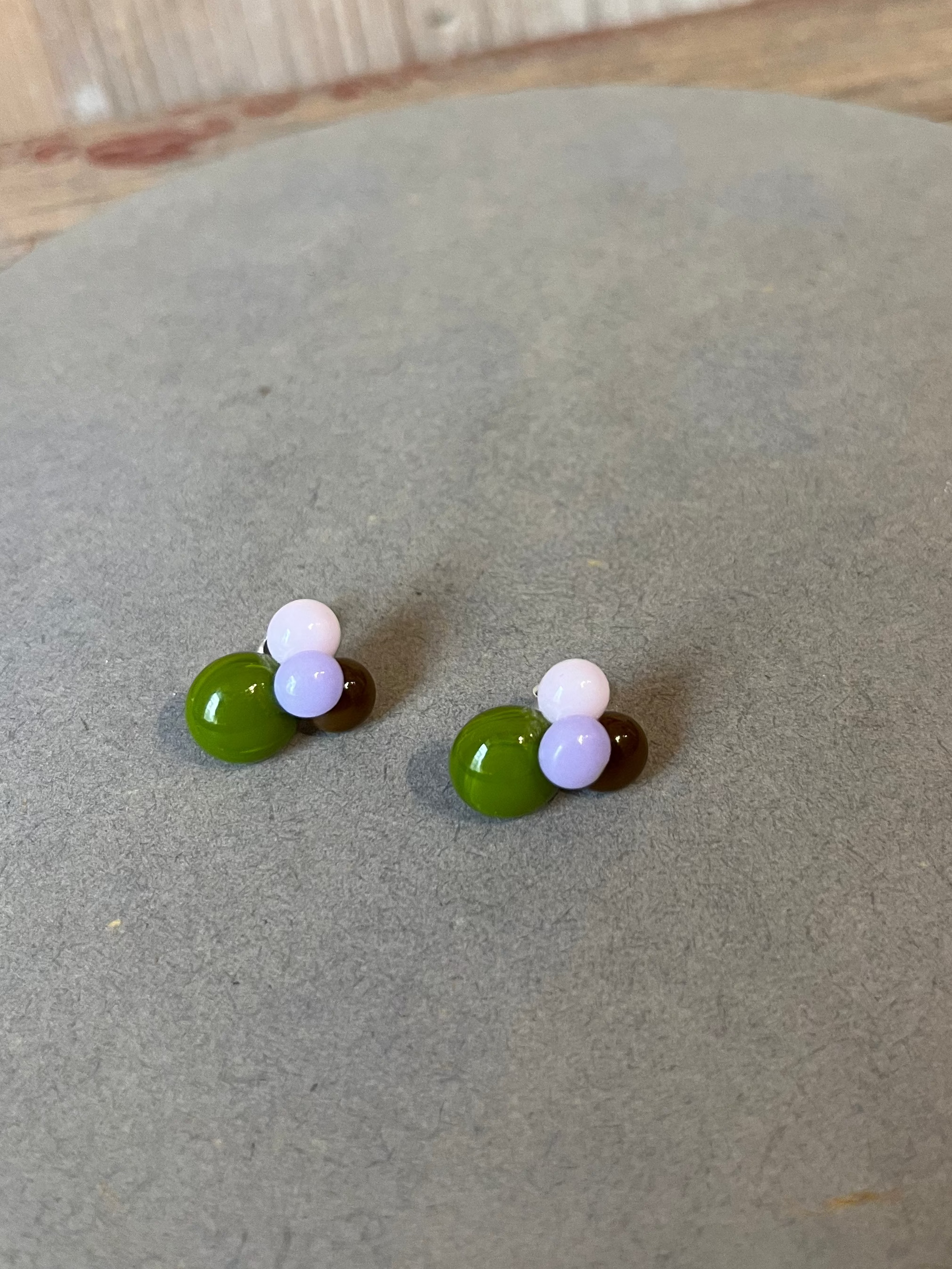 Ohrringe und Ring lila grüne Tropfen - BEIRA