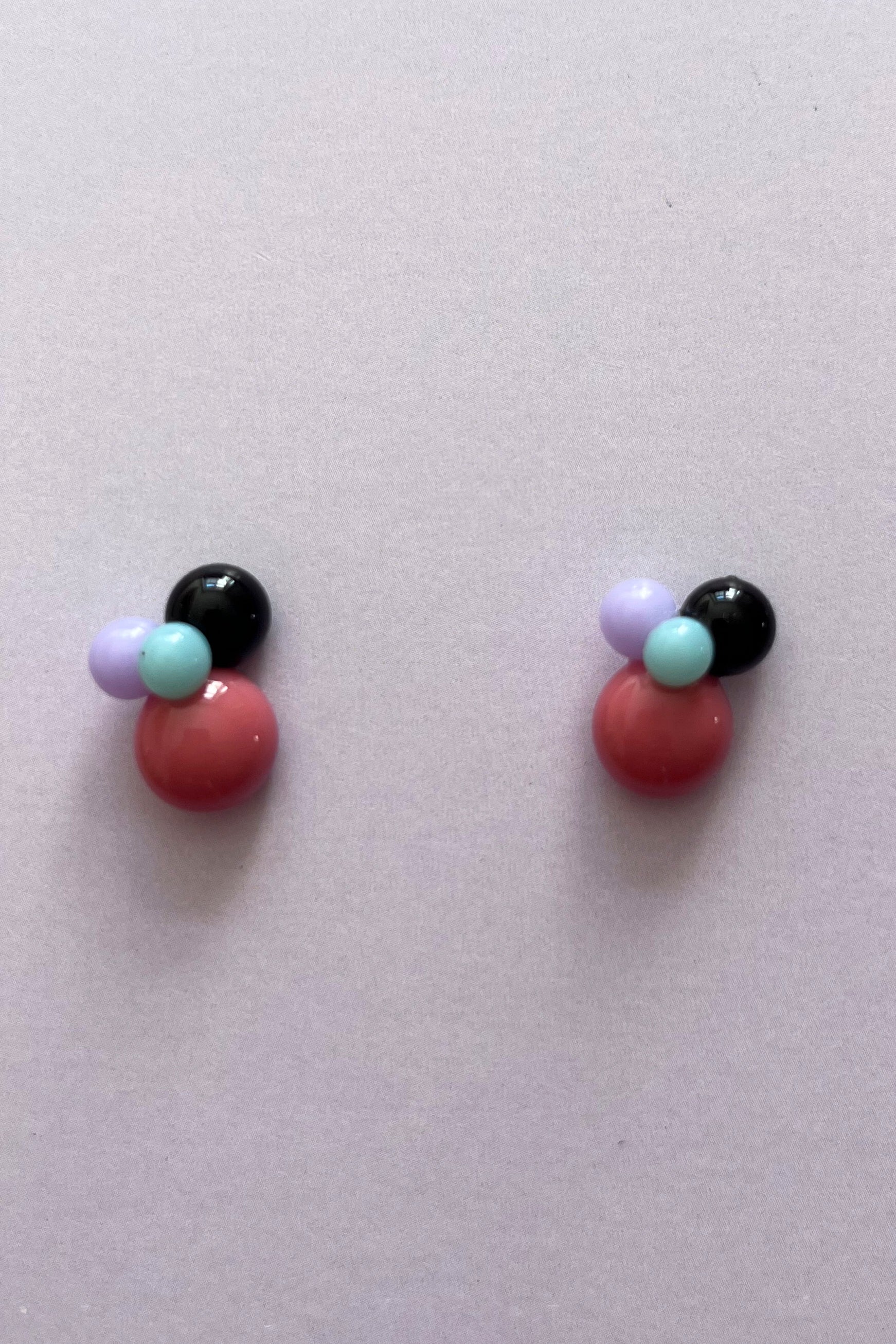 Ohrringe und Ring bunte Tropfen mit schwarz - BEIRA