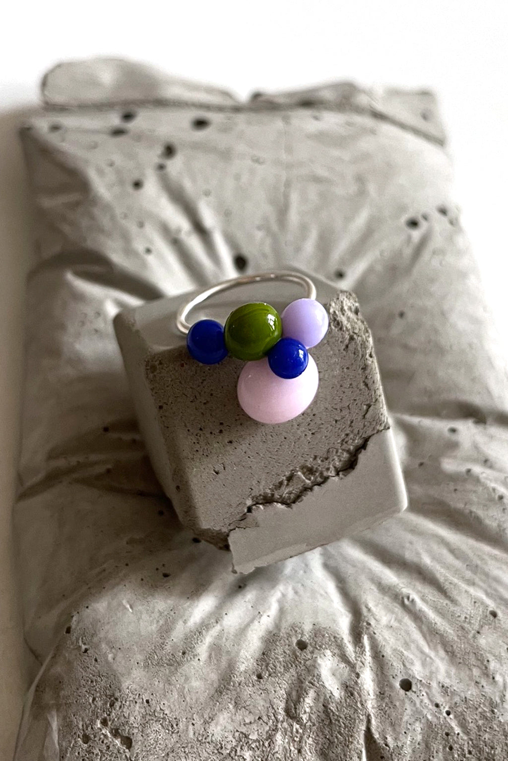 Ohrringe, Ring und Kette bunte Tropfen mit blau und gelb - BEIRA