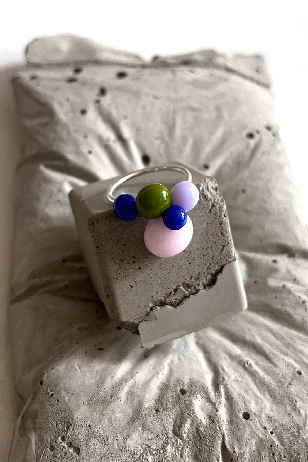 Ohrringe, Ring und Kette bunte Tropfen mit blau und gelb - BEIRA