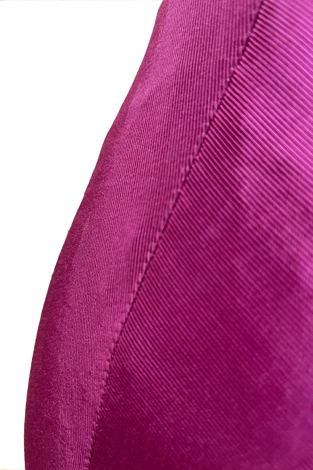 Pinker fließender Rock