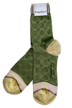 Laden Sie das Bild in den Galerie-Viewer, Gepunktete Socken grün oder grau Exquisite J