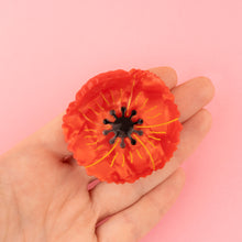 Laden Sie das Bild in den Galerie-Viewer, Haarspangen Blumen groß Coucou Suzette