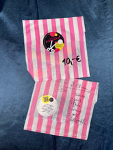 Laden Sie das Bild in den Galerie-Viewer, Bügelkonfetti zum verschönern von Textilien SEKUNDAER-SCHICK