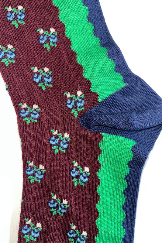 Socken mit kleinen Rosen Exquisite J