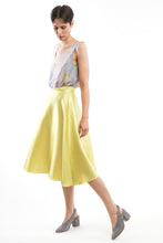 Laden Sie das Bild in den Galerie-Viewer, Flared Skirt Yellow