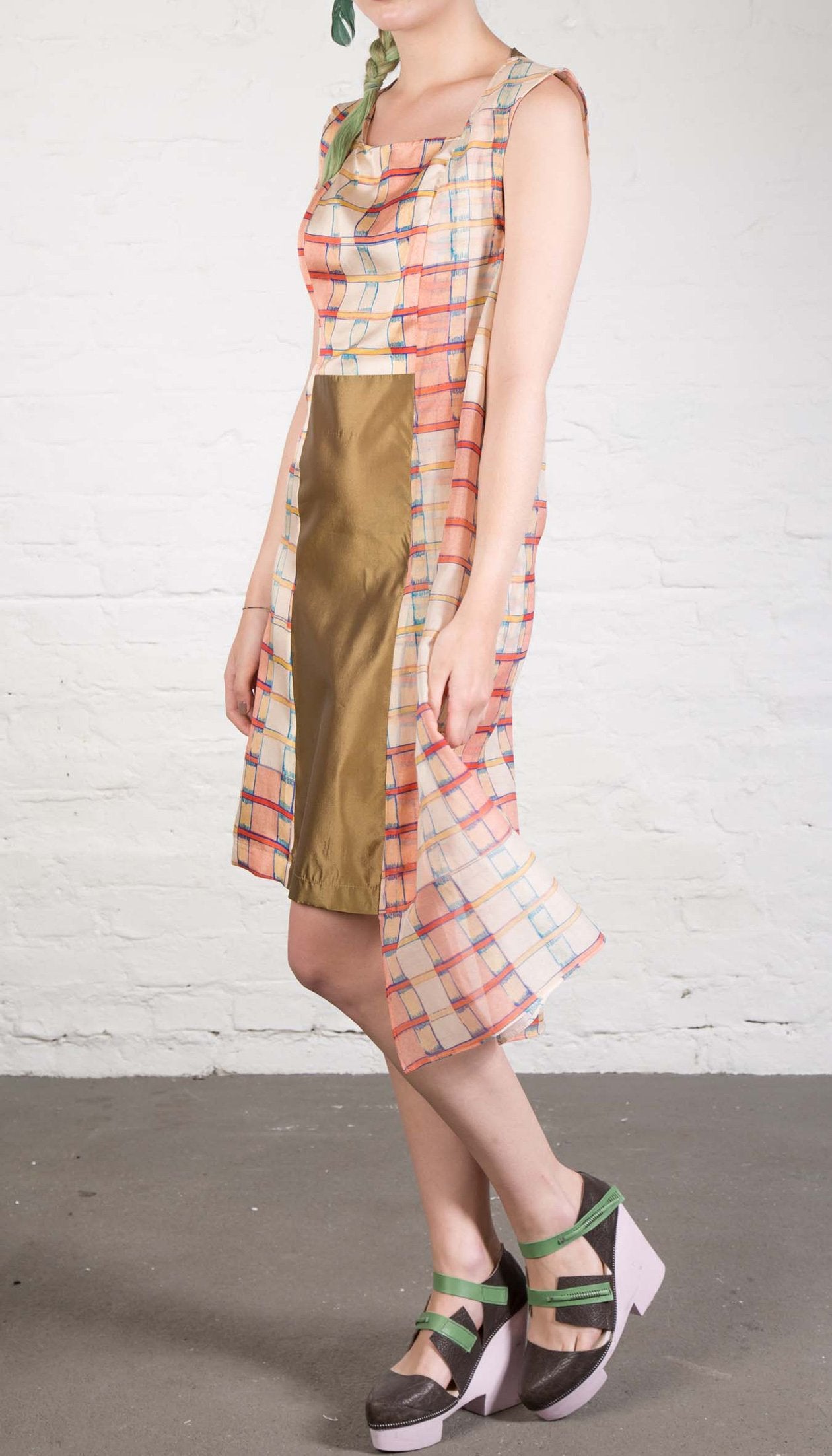 Vanilla dress with veil