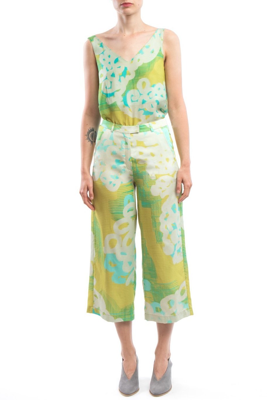 V-neck Print Yellow