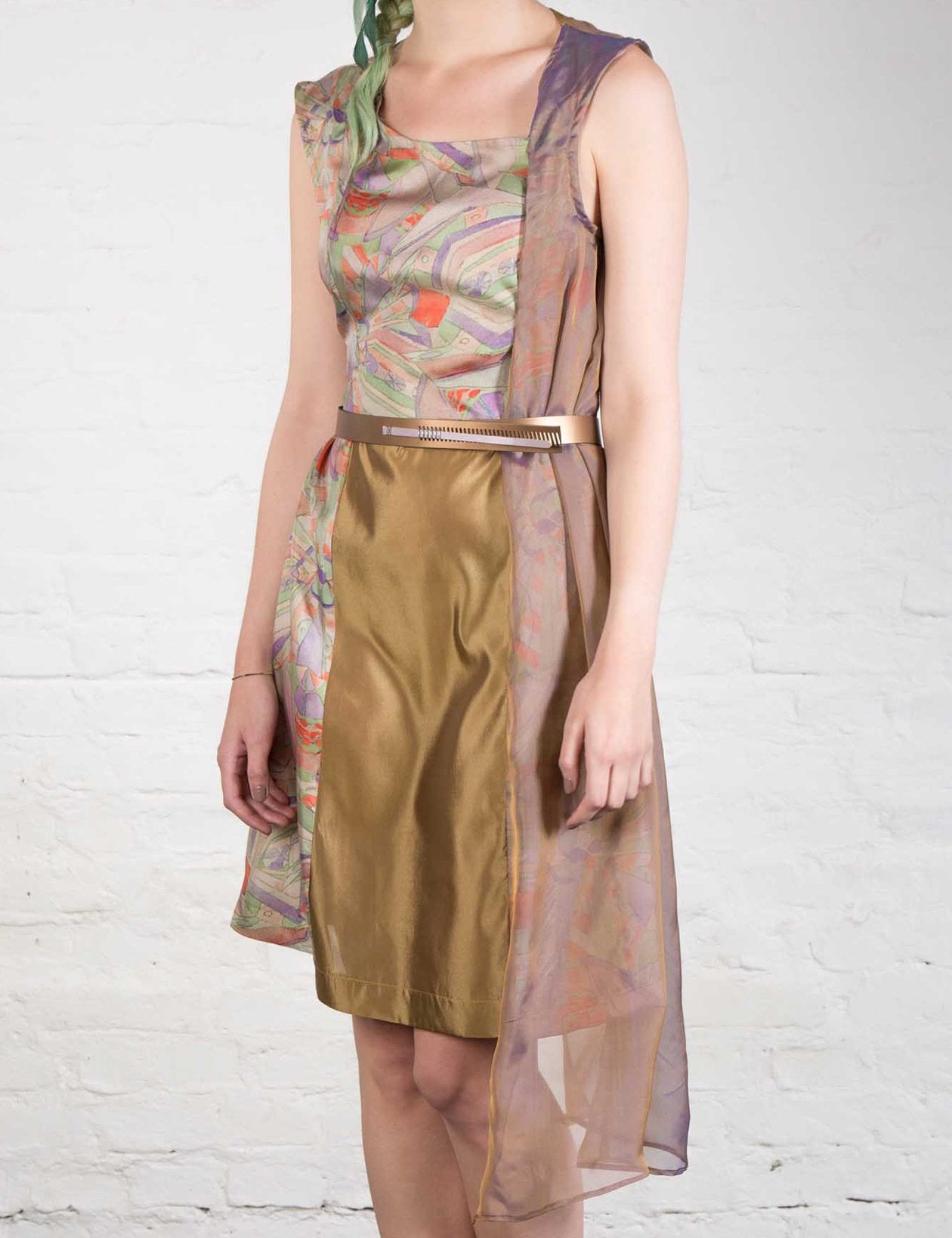 Lila Seidenkleid mit Schleier S / 36